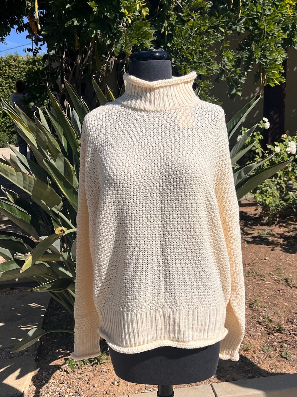 NWT Dokotoo oversized knit sweater - Size M